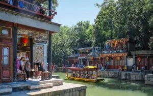 why apple is getting out of China. Image shows a river of china.